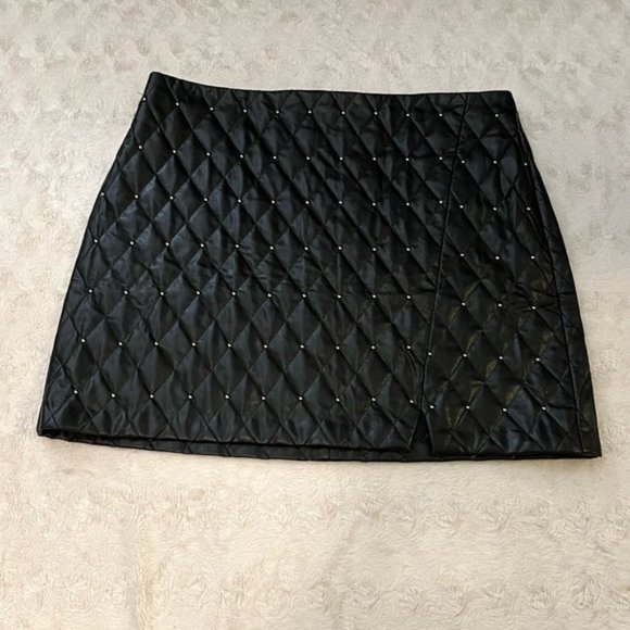 Eloquii Quilted Faux Leather Skirt With Studs Size 22 - Picture 2 of 10